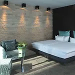 Der Blaue Reiter Design- & Tagungshotel 4*