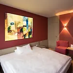 מלון Der Blaue Reiter Design- & Tagungshotel 4*