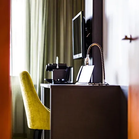 Отель Der Blaue Reiter Design- & Tagungshotel 4*