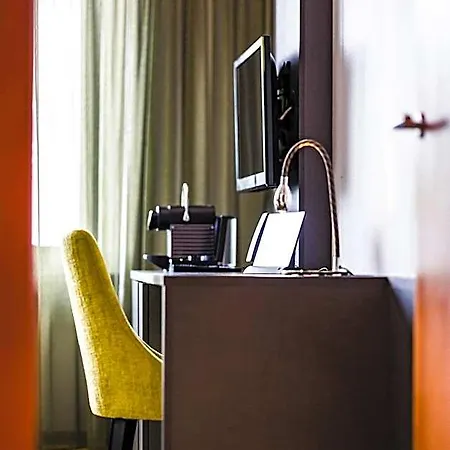Der Blaue Reiter Design- & Tagungshotel מלון קרלסרוהה
